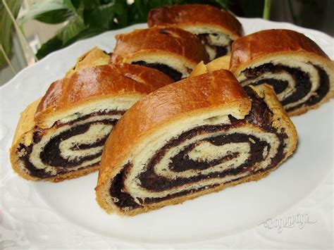 vykysnuté cesto v mise