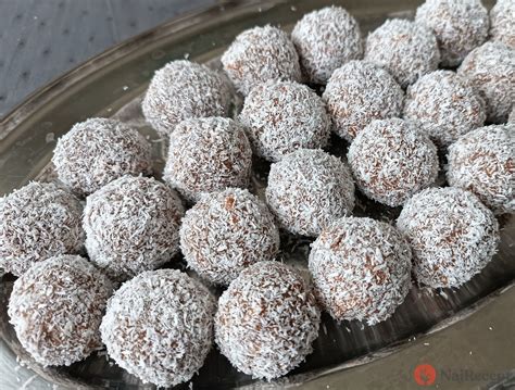 Nepečené guľky z kokosu