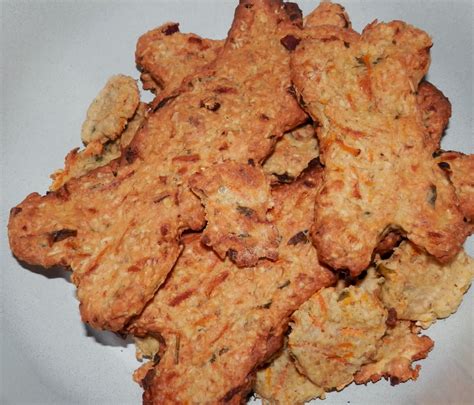 psie sušienky s mrkvou a jablkom