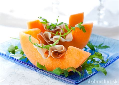 Žltý melón s plátkami Prosciutto