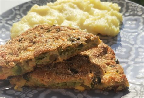 Hotové zeleninové rezne na tanieri