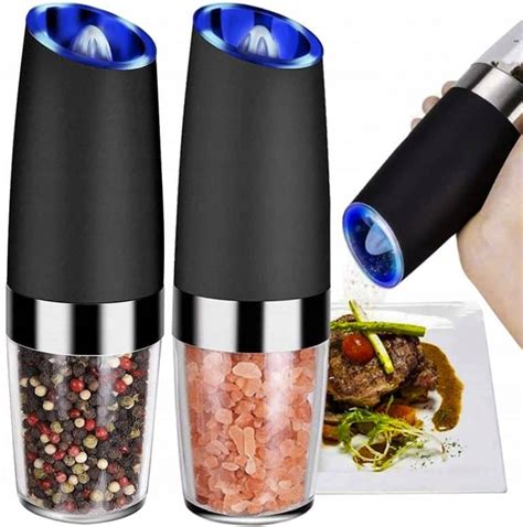 Elektrický mlynček na korenie v akcii