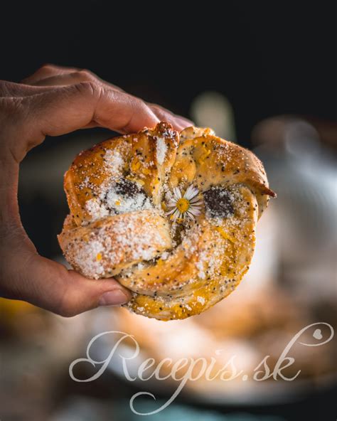 Zloženie makového a orechového korpusu