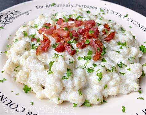 Bryndzové halušky s bryndzou a slaninkou