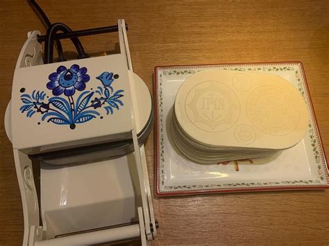 Stroj na pečenie oblátok