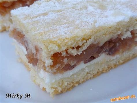 Tabuľka porovnania dvoch receptov na tvarohovo-jablkový koláč (čas prípravy, čas pečenia, náročnosť)