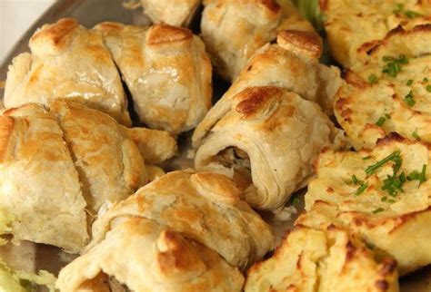 Ilustračné foto kuracích stehienok v lístkovom ceste