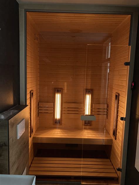 Interiér prevádzky s dôrazom na vzdušnosť a svetlo