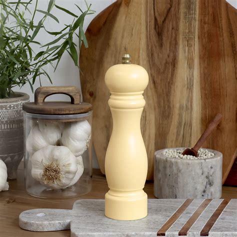 Mechanický mlynček na korenie a soľ