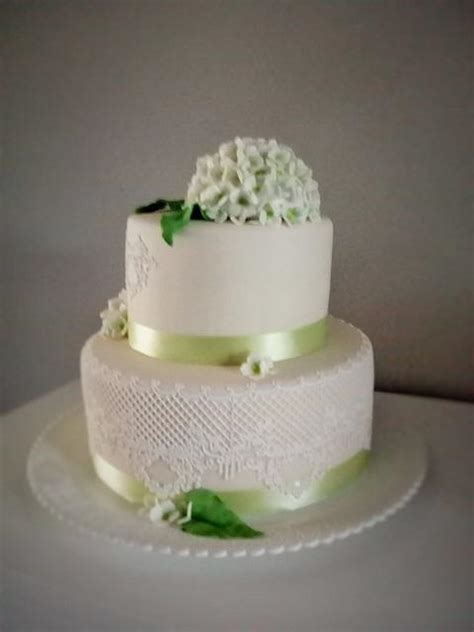 Svadobná torta s hortenziami