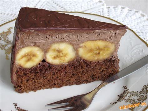 zložená parížska torta s banánmi