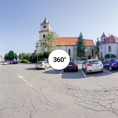 Námestie svätého Michala v Hlohovci