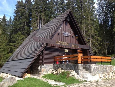 Tradičná slovenská drevená koliba