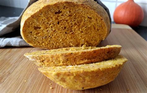 Čerstvý tekvicový chlieb