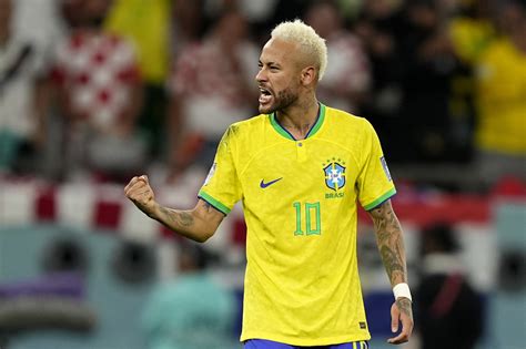 Neymar oslavuje gól
