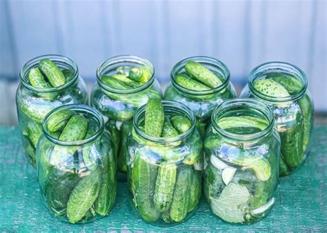 sterilizácia zaváraných uhoriek v hrnci