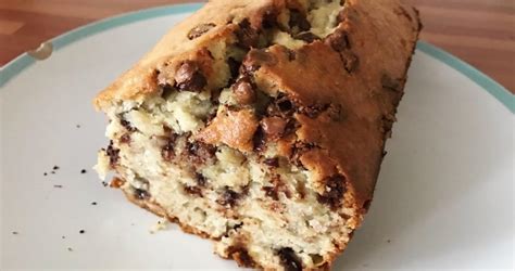 Chlieb s kúskami čokolády a jabĺk