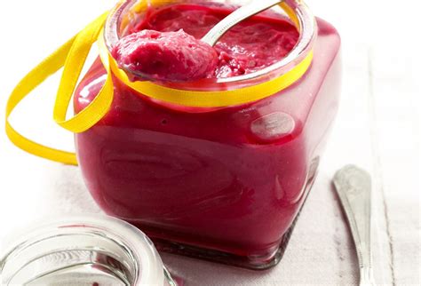 Krém z lesného ovocia