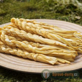 Ručne vyrábané syrové korbáčiky