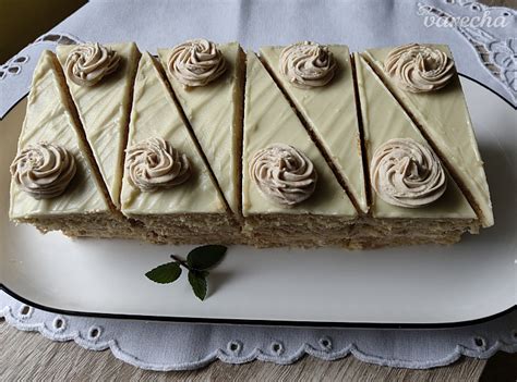Rôzne variácie tort s bielou čokoládou