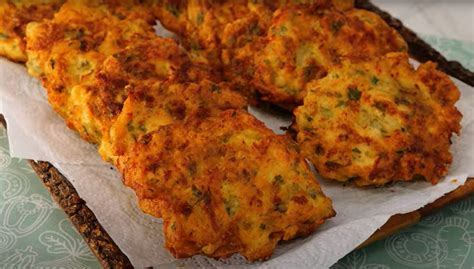 Hotové placky z kuracieho mäsa s vločkami