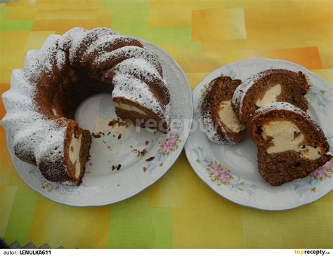 Kakaová bábovka s tvarohom a čučoriedkami