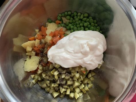 Ilustračná fotografia rôznych druhov dipov k plackám