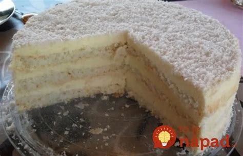 Hotová orechovo-rumová torta