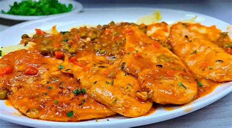 Suroviny na kuracie mäso so zelenými cibuľkami