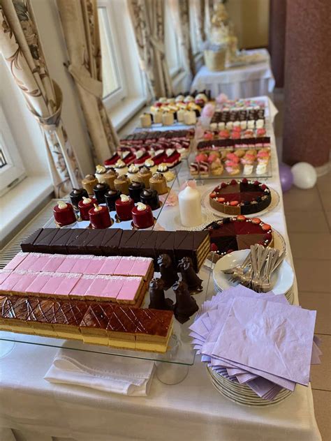 Interiér cukrárne Sladká Ružová