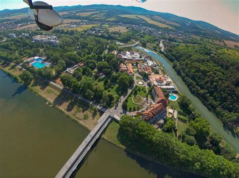 Mapa Piešťan s vyznačenými cukrárňami a výrobcami sladkostí