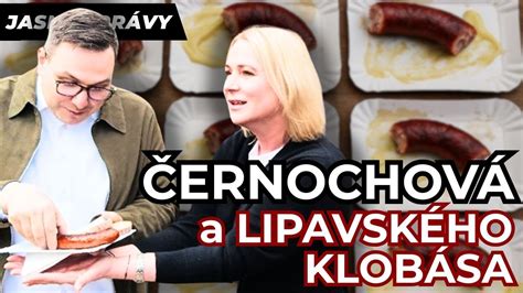 Tabuľka s odporúčanými dennými kŕmnymi dávkami pre psov rôznych kategórií