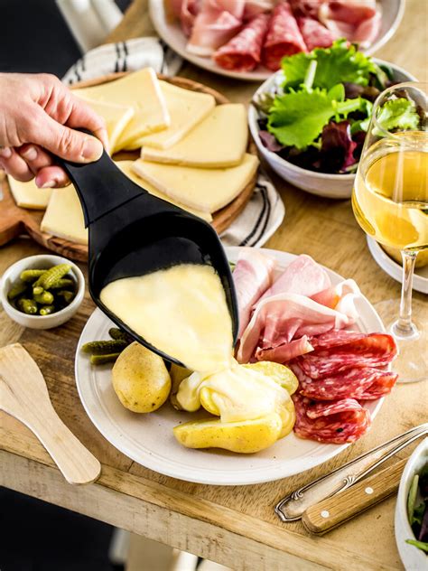 servírovanie raclette