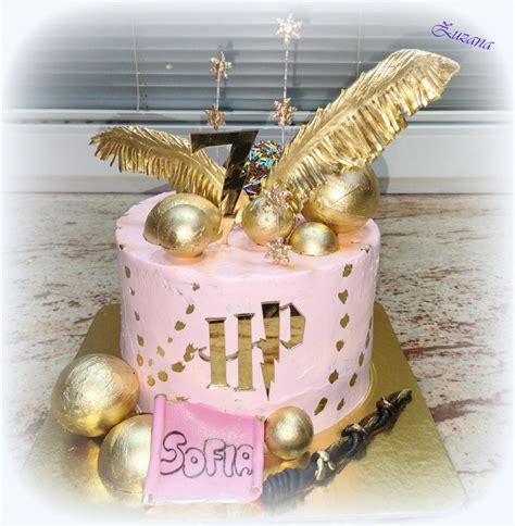 Ukážka torty s jedlou oblátkou Harry Potter