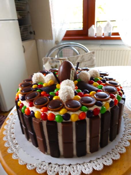 Hotová jednoduchá narodeninová torta