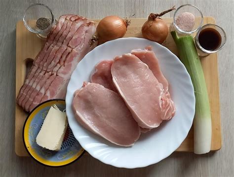 Ingrediencie na bravčové mäso s pórom