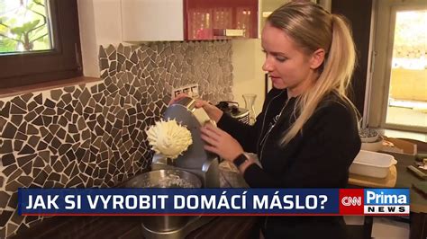 Ilustrácia procesu domácej výroby masla krok za krokom