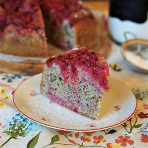 Makovec s ríbezľami