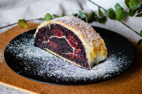 Suroviny na makovo-višňovú štrúdľu