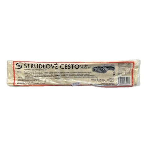 Štrúdľové cesto pripravené na plnenie