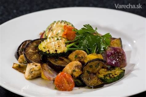 Grilovaná zelenina s bravčovými kockami