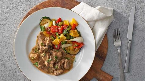 Bravčové kocky s olivami