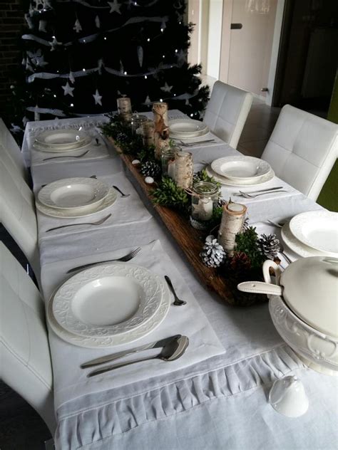 Vianočná výzdoba stola.