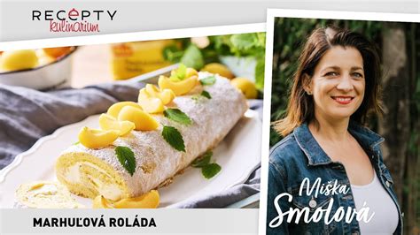 Misky s tvarohovou plnkou a nakrájanými marhuľami