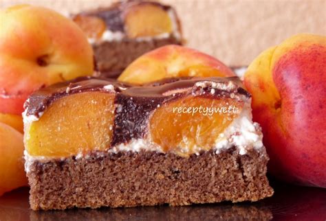 Suroviny na tvarohový koláč s marhuľami