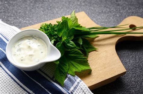 ingrediencie na zálievku gréckeho šalátu