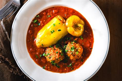 Servírovaná plnená paprika