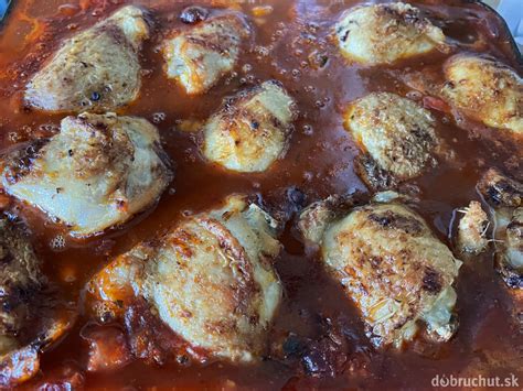 Konečný vzhľad zapečeného kuracieho mäsa