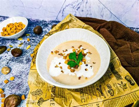 Misa krémovej gaštanovej polievky