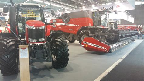 Moderná poľnohospodárska technika